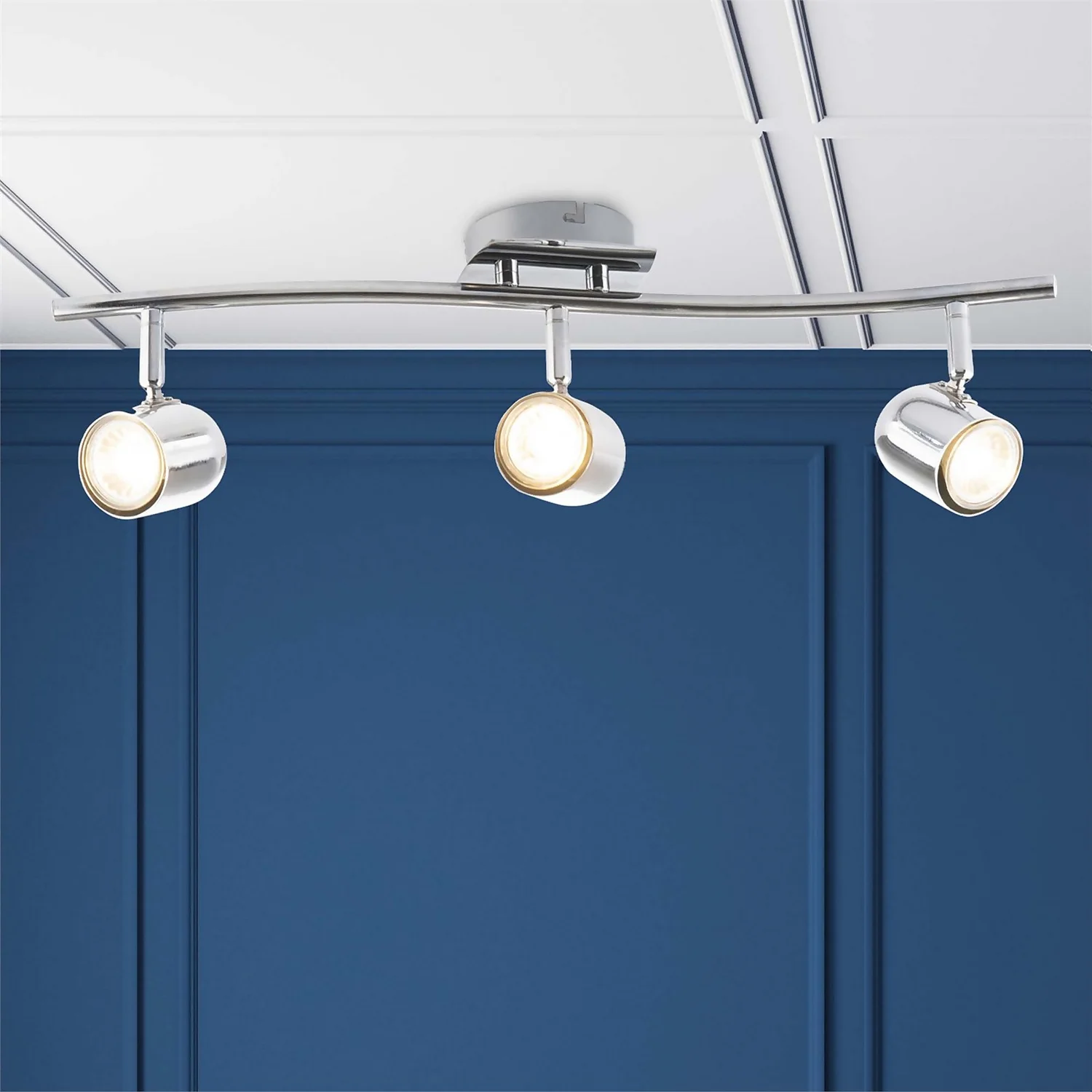 Phoenix 3 Lamp Round Spotlight - Chrome 4 Phoenix 3 Lamp Round Spotlight - Chrome - Image 2