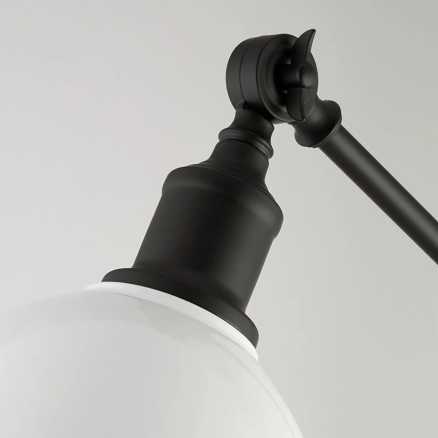 Country Living Farmhouse Floor Lamp - White 8 Country Living Farmhouse Floor Lamp - White - Image 6